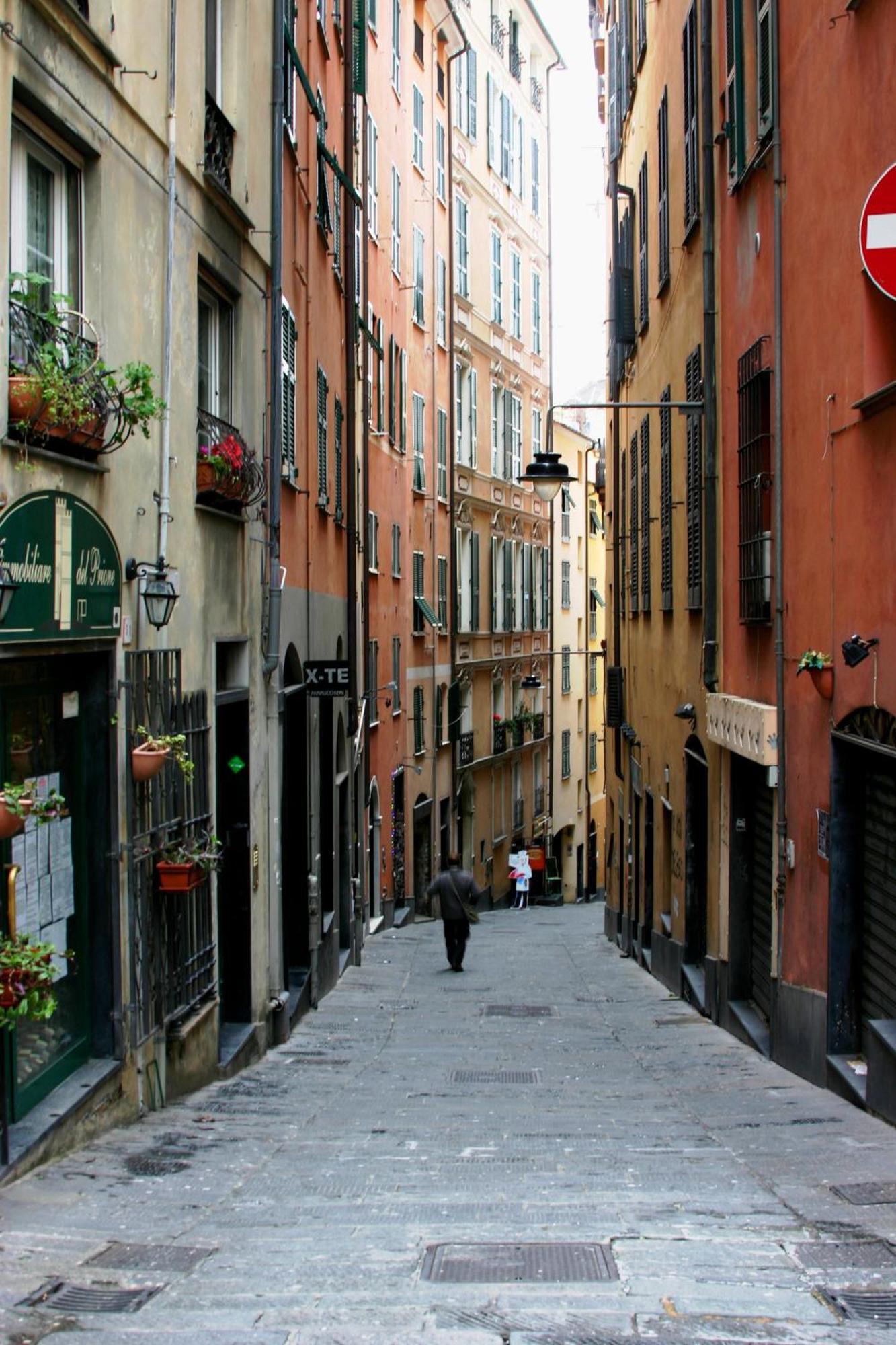 Prione'S Apartment Bis Genua Exterior foto